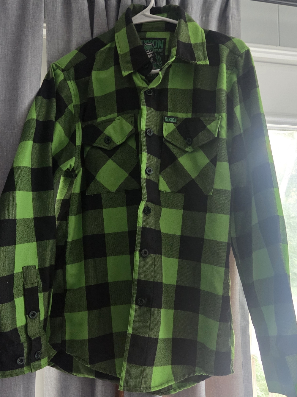 DIXXON Green and Black Plaid Casual Button-Down Shirt